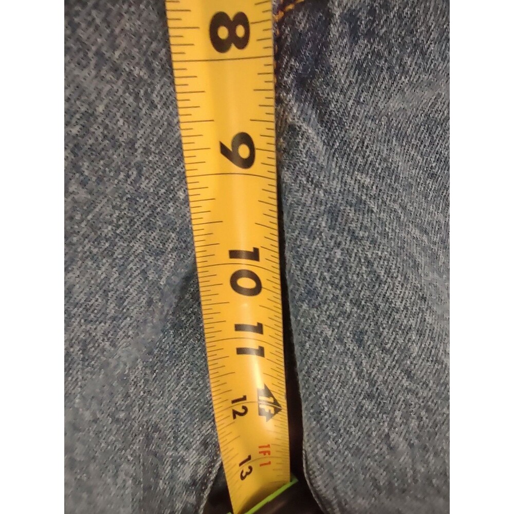 Levi’s Women's Sz 30 Wedgie Tapered Button Fly Distressed Jeans (30''x27") - Picture 13 of 13